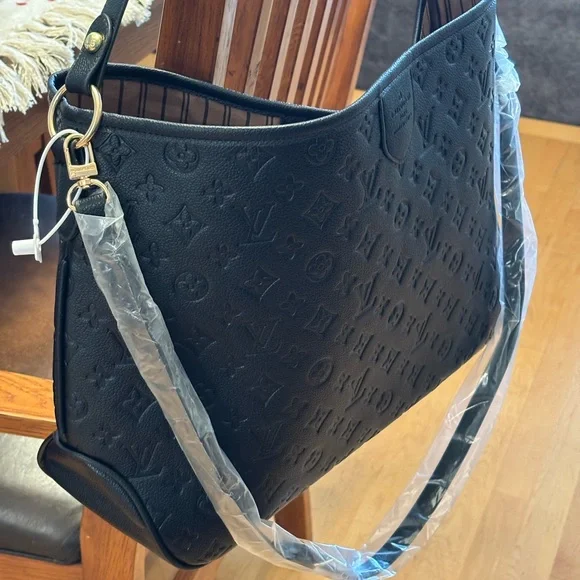 Boulogne GM handbag Black Women's Bag - Picture 3 of 8